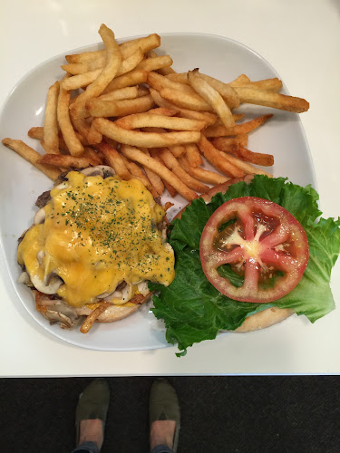 Café 8 - Hospitality and gastronomy