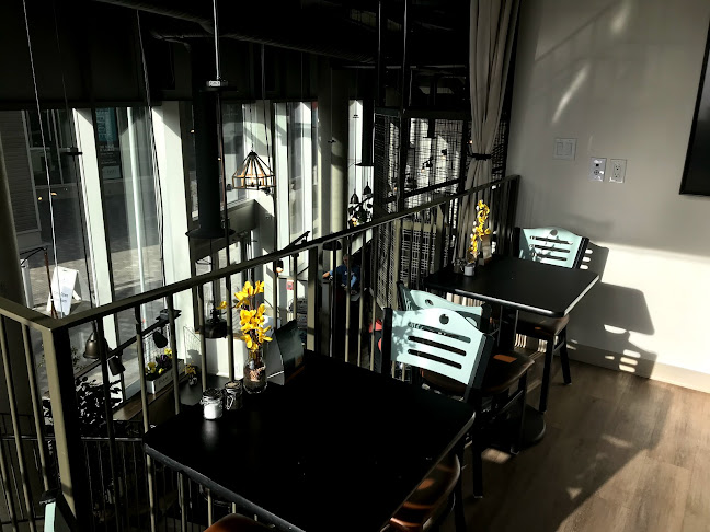 Comentarii opinii despre HomeQuarter Coffeehouse & Bakery