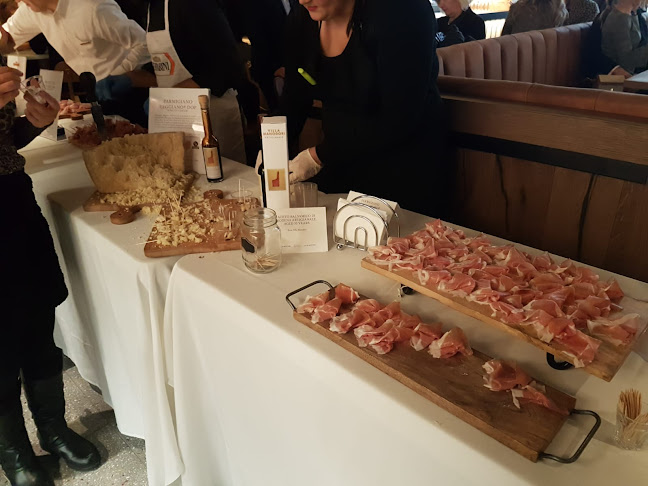 Opinii despre Eataly Toronto în Toronto - Hospitality and gastronomy