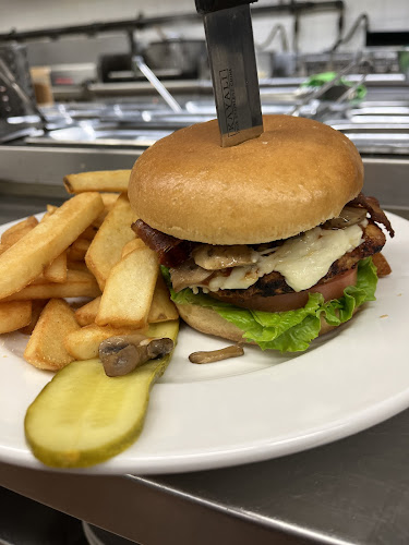 330 Steeles Ave W, Thornhill, ON L4J 6W9