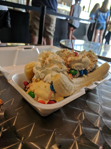 Opinii despre Ice Cream 2 în Kitchener - Hospitality and gastronomy