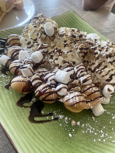 Whistlin' Waffle - Hospitality and gastronomy