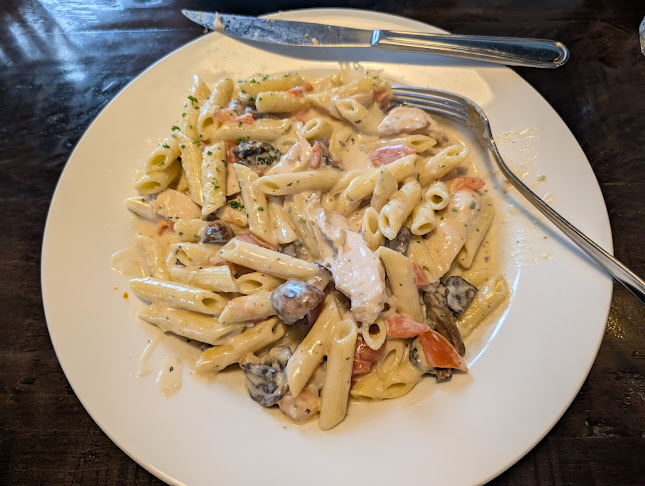 214 Memorial Ave, Orillia, ON L3V 5X6