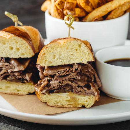 Moxies Scarborough Restaurant