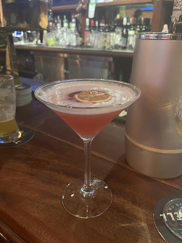 2315 Yonge St, Toronto, ON M4P 2C6