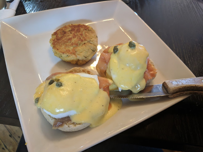 33 Queen St S A, Kitchener, ON N2G 1V8