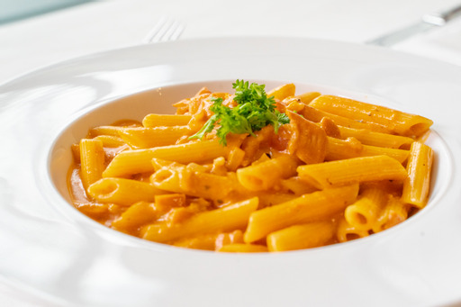 350 Burnhamthorpe Rd W, Mississauga, ON L5B 0N1