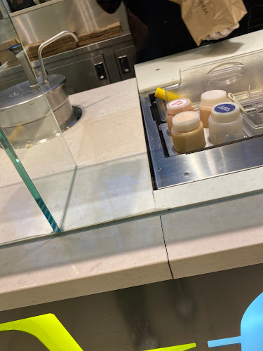 New York Fries Markville Mall - Hospitality and gastronomy