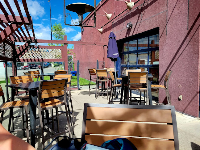 5909 Signal Hill Centre S W, Calgary, AB T3H 3P8