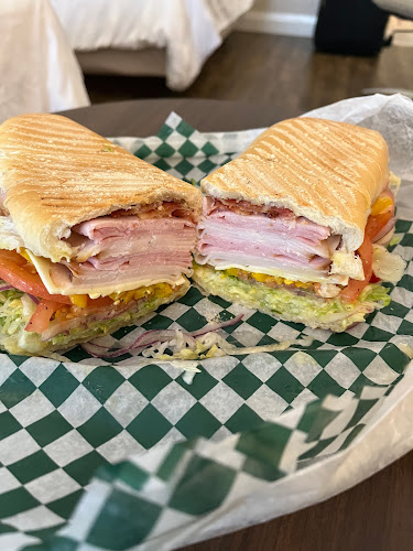 Comentarii opinii despre Cheryl's Deli & Subs