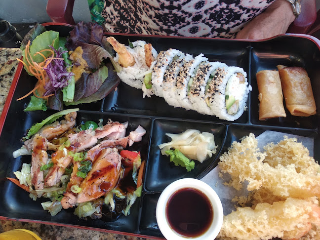 Sushi Umi (North Vancouver) - Hospitality and gastronomy