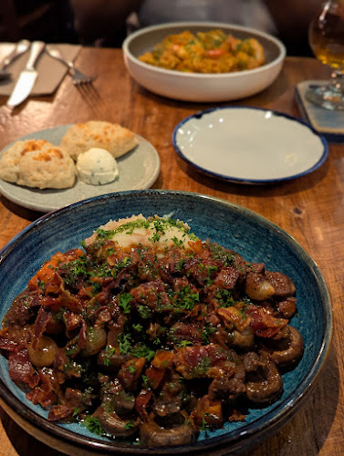 Opinii despre Burgoo Bistro Lonsdale în North Vancouver - Hospitality and gastronomy