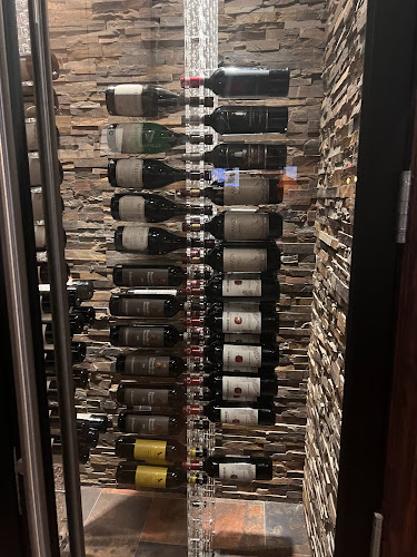 Turtle Jack's Courtney Park - Hospitality and gastronomy