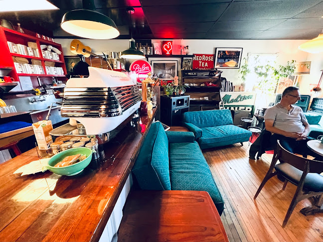 Comentarii opinii despre Modern Coffee