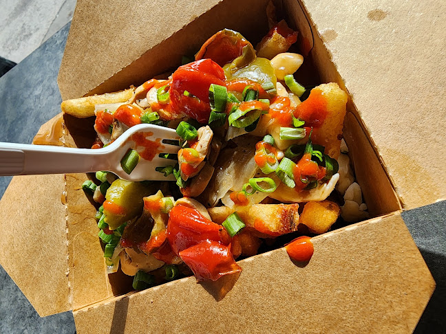 581 6th St, New Westminster, BC V3L 3B9