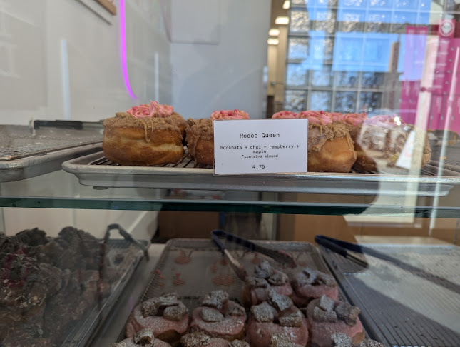 Doughnut Party Brewery - Hospitality and gastronomy