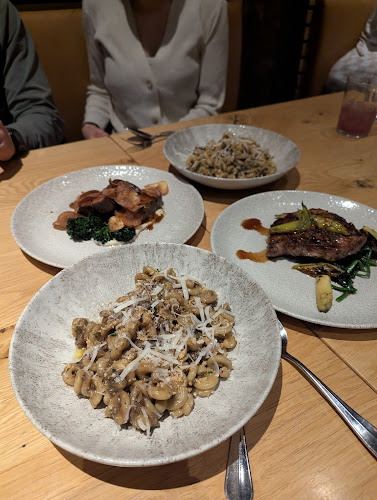 Opinii despre Home Block at CedarCreek Estate Winery în Kelowna - Hospitality and gastronomy