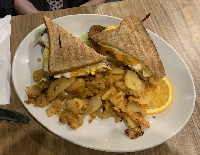 Opinii despre Peter's Place în Kingston - Hospitality and gastronomy