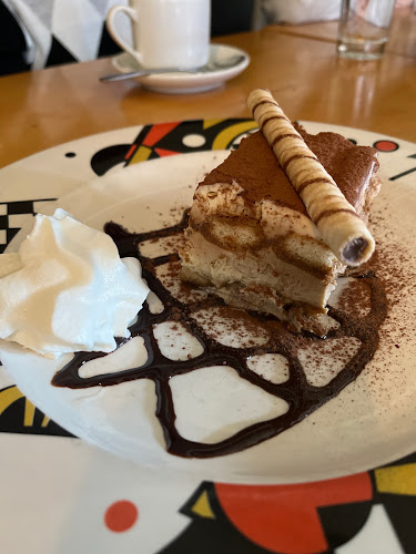 Opinii despre LDV Pizza Bar în Calgary - Hospitality and gastronomy