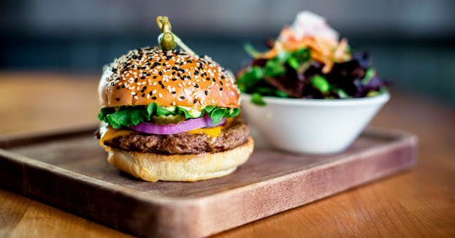 Moxies Toronto Downtown Restaurant