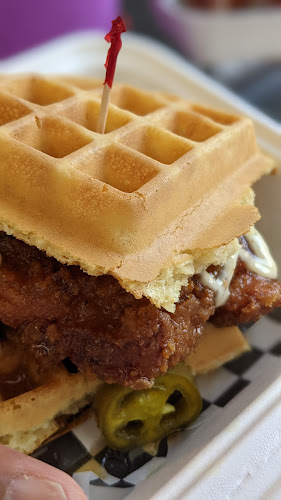 Comentarii opinii despre The Dirty Bird Chicken + Waffles