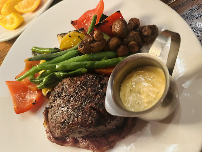 Opinii despre The Keg Steakhouse + Bar - Burnaby în Burnaby - Hospitality and gastronomy