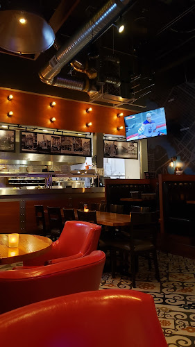 Opinii despre District Bar Restaurant Vancouver în Vancouver - Hospitality and gastronomy