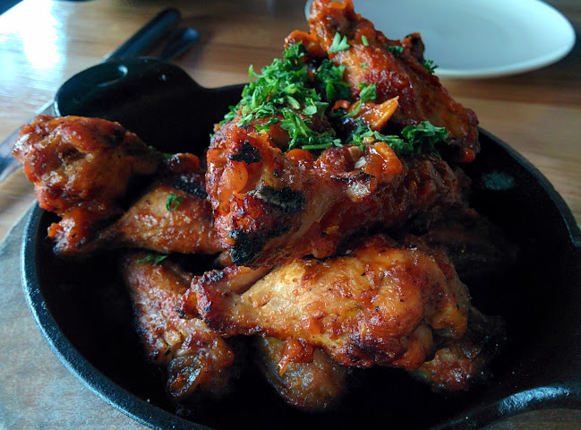 317 10 Ave SW #100, Calgary, AB T2R 0A5