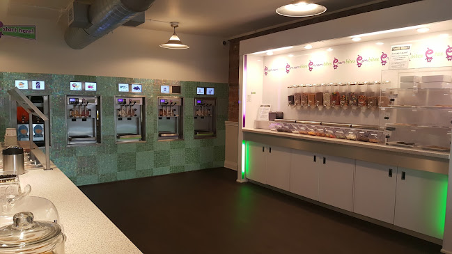 Nom Nom's Yogurt Bar & Cafe - Hospitality and gastronomy