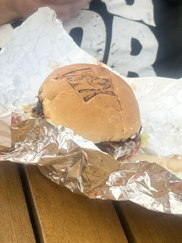 5181 Drummond Rd, Niagara Falls, ON L2E 6E6