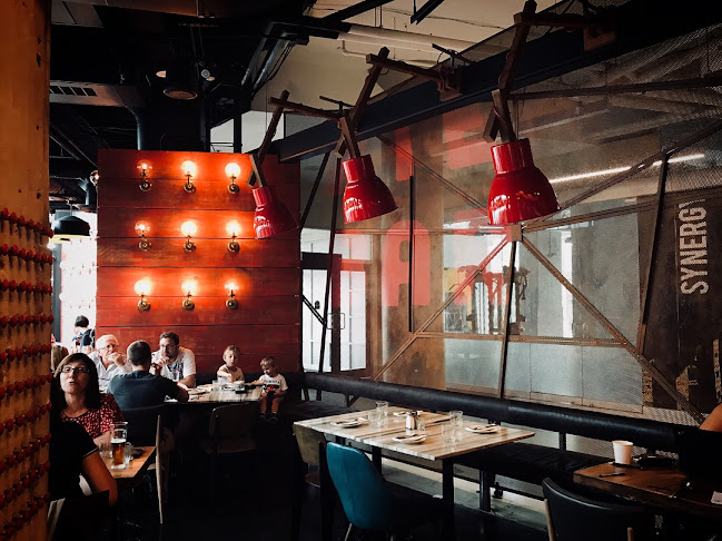 207 Queens Quay W #155, Toronto, ON M5J 1A7