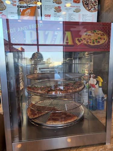 PIZZA FEAST - Hospitality and gastronomy