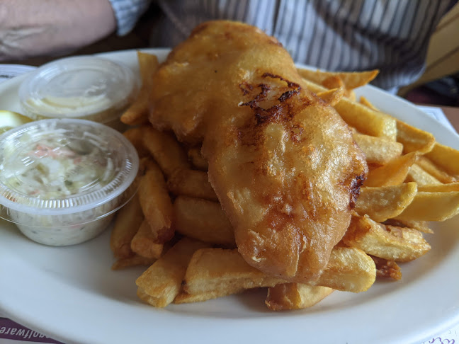 Queen's Coach Family Restaurant