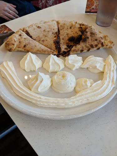 Opinii despre Firecrust Neapolitan Pizzeria în Vancouver - Hospitality and gastronomy