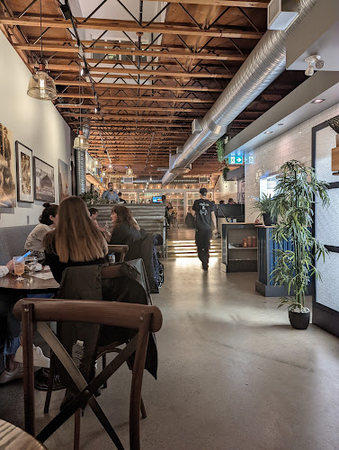 175 1st St E, North Vancouver, BC V7L 1B2