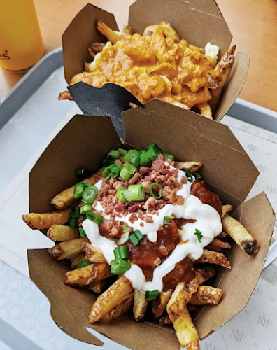 New York Fries Markville Mall - Hospitality and gastronomy
