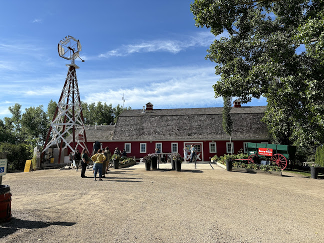 830 Valley Rd, Saskatoon, SK S7K 3J6