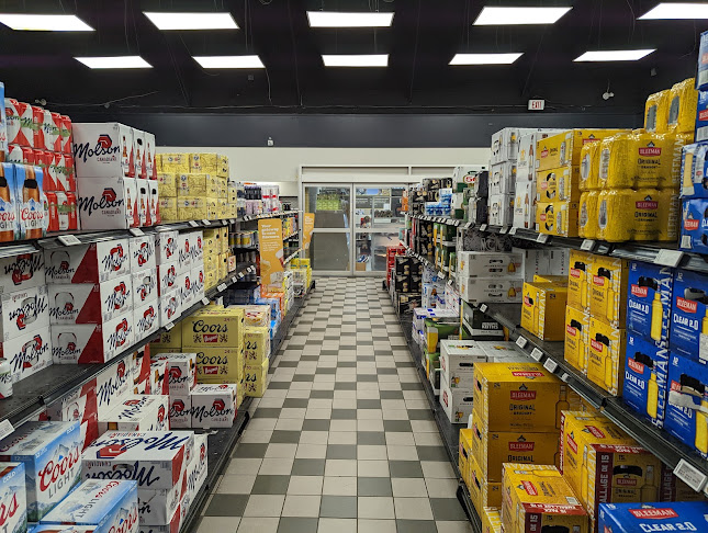 1818 Huron Church Rd, Windsor, ON N9C 2L5