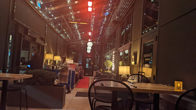 Comentarii opinii despre Browns Socialhouse Waterloo