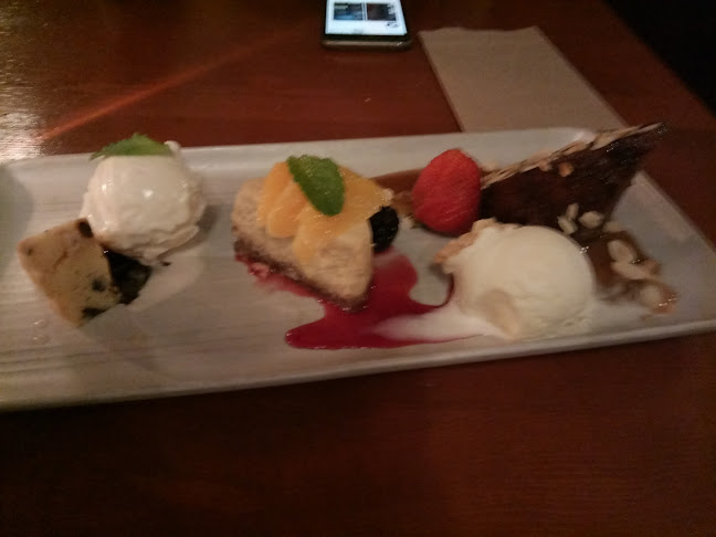 Opinii despre Moxies Victoria Restaurant în Victoria - Hospitality and gastronomy