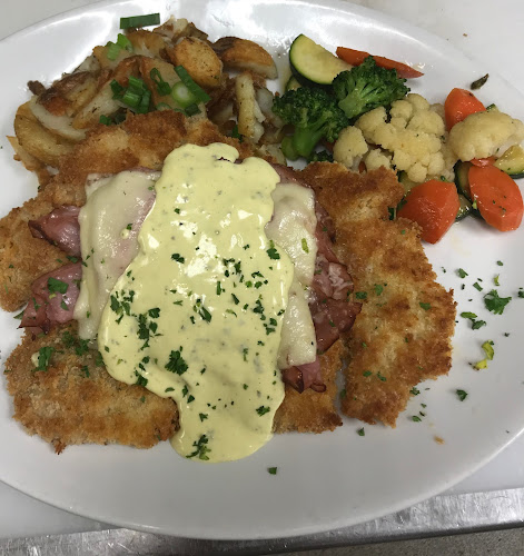 Passek's Classics Restaurant & Bakery