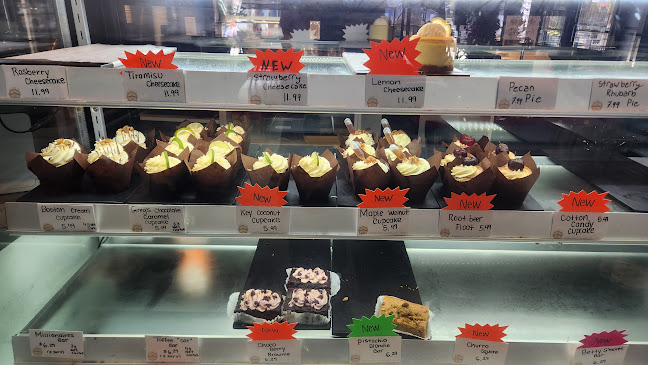 52 Main St, Cambridge, ON N1R 1V4