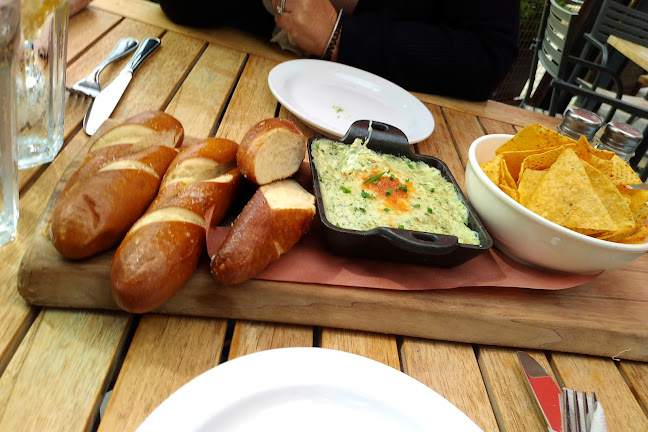 12 Fairview Rd Unit 5, Barrie, ON L4N 4P3