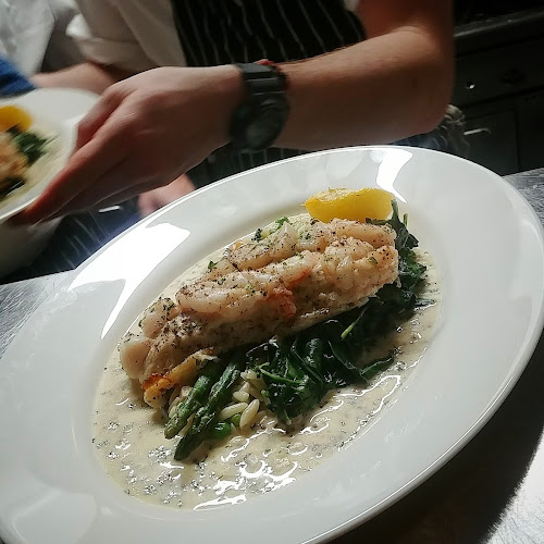 Comentarii opinii despre Il Falcone Restaurant