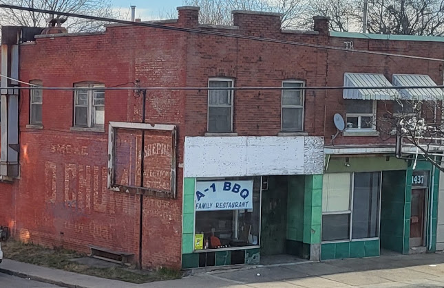 1435 Main St E, Hamilton, ON L8K 1C4