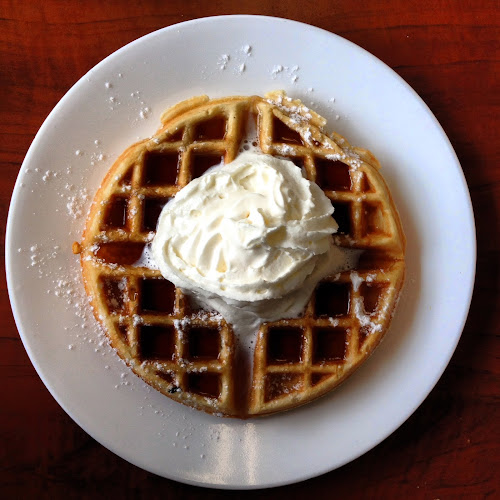 3033 King George Blvd #8, Surrey, BC V4P 1B8