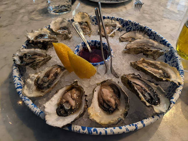 475 Howe St, Vancouver, BC V6B 2B3