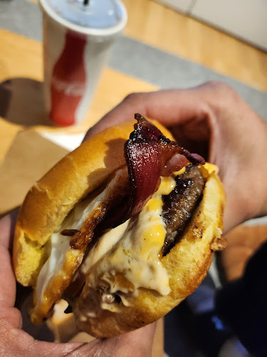 6ixside Burger (Pickering) - Pickering