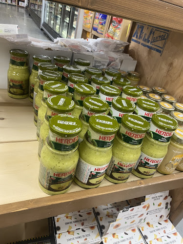 Don-O-Ray Farmers Market - Kelowna