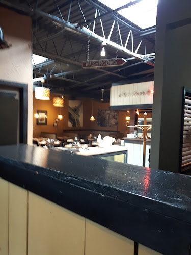 Buzzy Brown's Brasserie - Hospitality and gastronomy